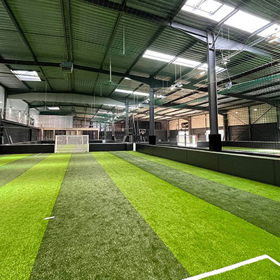 3 terrains de foot intérieurs 5x5 ou 6x6