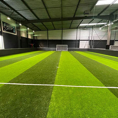 3 terrains de foot intérieurs 5x5 ou 6x6